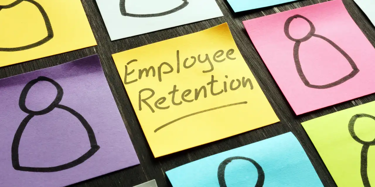 The 2022 Guide to Employee Retention Strategy [with tools]